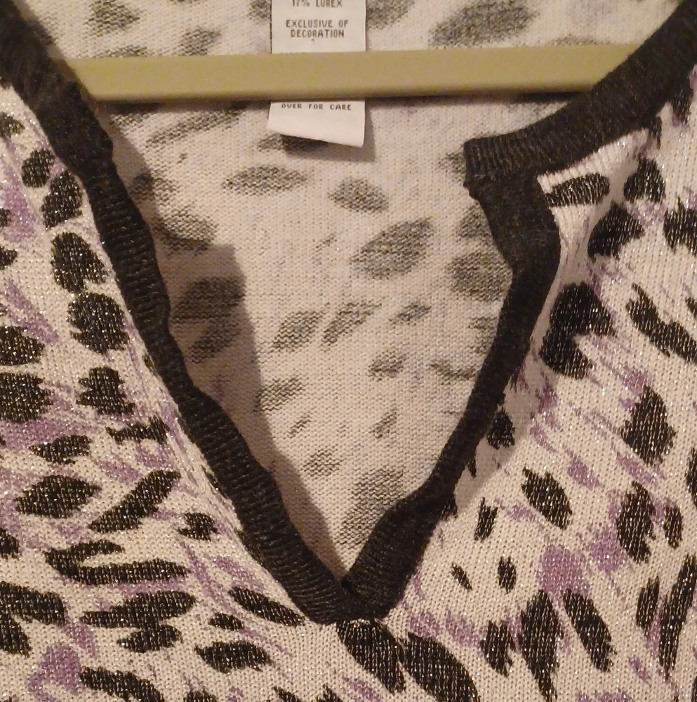 💰Cathy Daniels Animal Print Lightweight Sweater Top - Picture 2 of 7